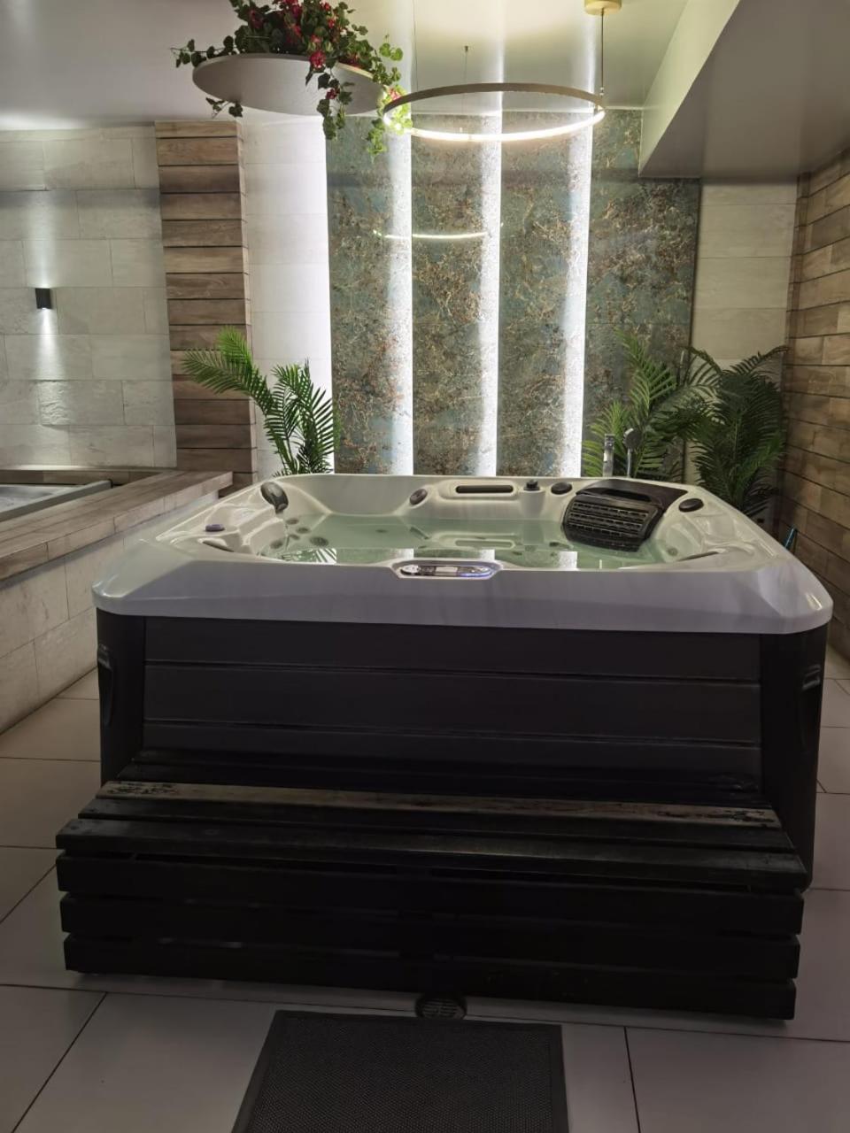 Elitteessence * Quito